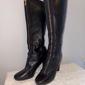 MARC JACOBS Black Leather Boots Knee High US 7.5  Made in Italy.